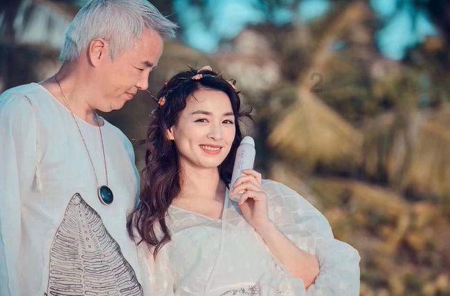 如果你的丈夫每年都去祭拜亡妻你会介意吗？